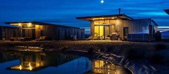 Columbia River Retreat Lakehouse