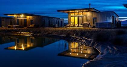 Columbia River Retreat Lakehouse