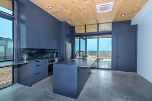 Private kitchen - Columbia River Retreat Lakehouse (Quincy)