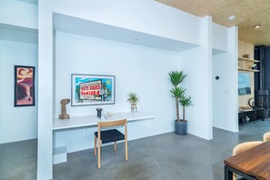 Interior - Columbia River Retreat Lakehouse (Quincy)