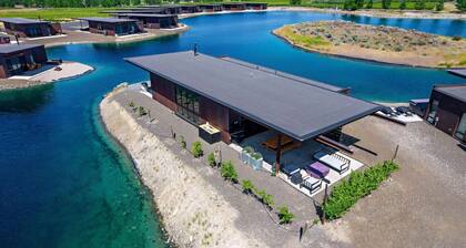 The Point at the Lakes - Cave B