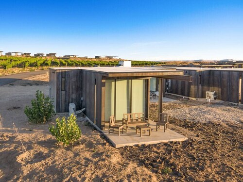 Champagne Lounge 11D Cave B Ridge, Views & Wine