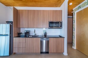 Private kitchen - Cave B Ridge - Desert Stage - Views, Wine & Gorge (Quincy)