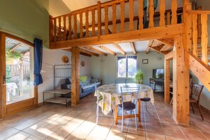 TV - Séjour Provençal - Piscine Privée (Le Luc)