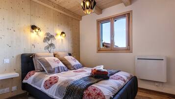 2 slaapkamers, een strijkplank/strijkijzer, gratis wifi, beddengoed