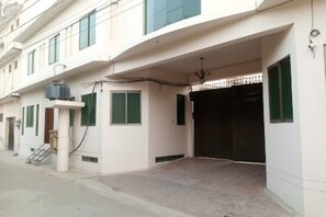 Exterior - Hotel Bussiness Boutique  (Multan)