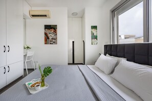 Apartment, 2 Bedrooms, Balcony, City View