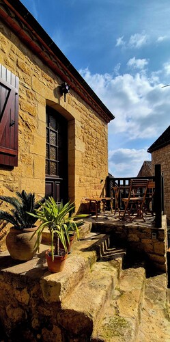 Cozy house in the heart of the Bastide with private courtyard and closed garage