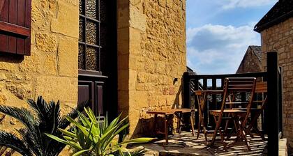 Cozy house in the heart of the Bastide with private courtyard and closed garage