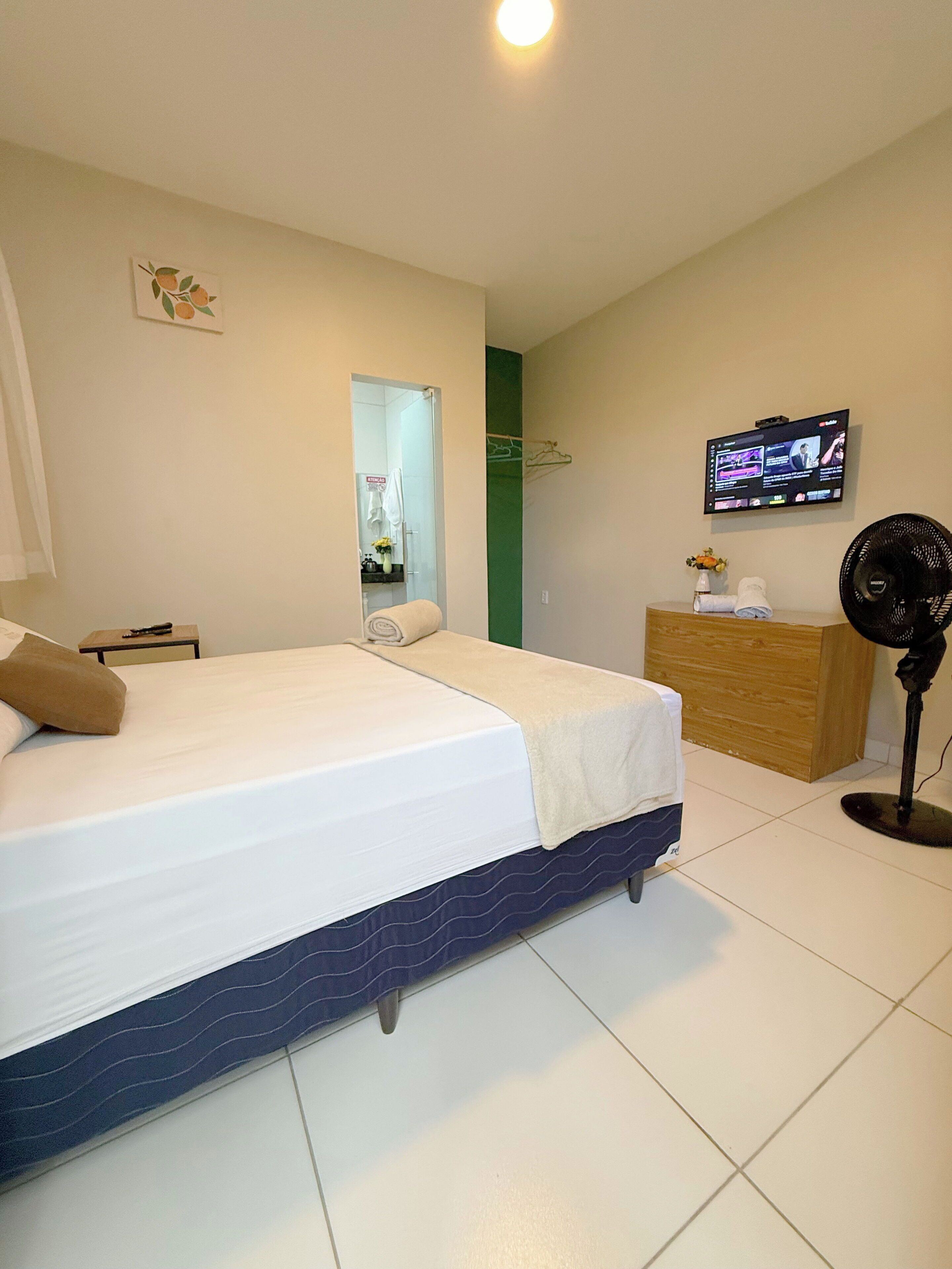 Quarto casal ou duplo standard, 1 quarto, para não fumantes, ar-condicionado | Wi-Fi de cortesia