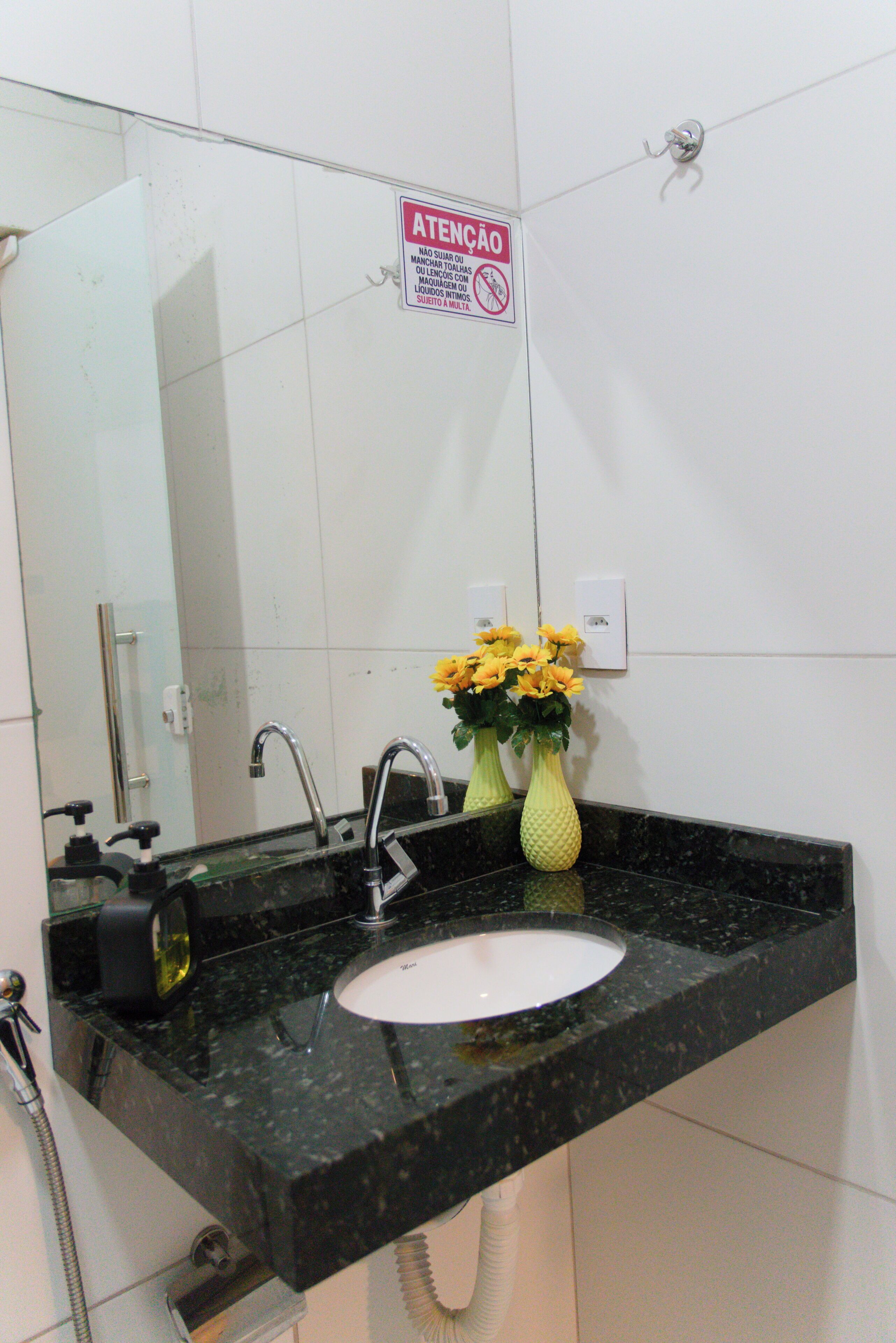 Kamar Double atau Twin Standar, 1 kamar tidur, Bebas Asap Rokok, kamar mandi pribadi | Kamar mandi | Shower, handuk, sabun, dan tisu toilet