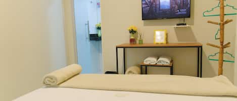 Standard Suite | Free WiFi