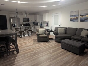 Smart TV - Located in the Eli community of Russell Springs near Beautiful Lake Cumberland. (Russell Springs)