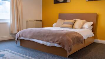 2 bedrooms, individually decorated, individually furnished, free WiFi