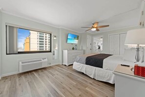Iron/ironing board, WiFi, bed sheets - Luxury Direct Oceanfront 1BR on the Boardwalk (Myrtle Beach)