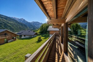 Property grounds - Chalet Quatre Coeurs with sauna in Saint Gervais (Saint-Gervais-les-Bains)