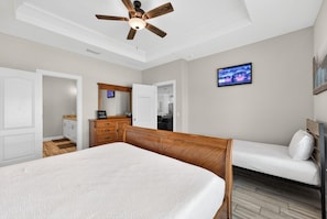 Laptop workspace, iron/ironing board, free WiFi, bed sheets - Beach House - Tropic Like It's Hot  (Panama City Beach)