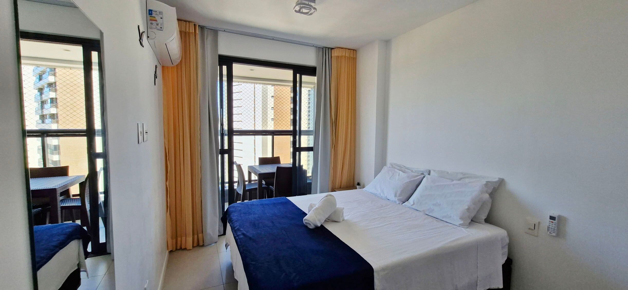 Apartamento básico | Wi-Fi de cortesia, roupa de cama