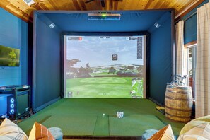 Interior - Amberleaf Ridge – Golf Simulator, Glow Pickleball, Pool, Spa, and Game Room (Broken Bow)