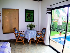 Dining - Villa Chomphoo, spacious vacation home with private pool in a well-kept residential complex (Chon Buri)