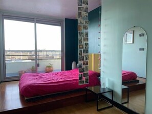 2 bedrooms, iron/ironing board, WiFi, bed sheets - Panoramic view of Paris and Montparnasse Station (Paris)