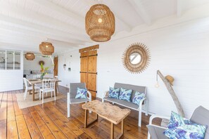 Dining - Résidence Blue Palm - Le Pavillon - Saint-François - Guadeloupe (Saint-François)