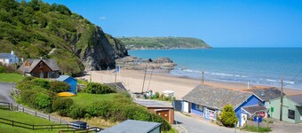 Y Bwncer, Tresaith - One Bedroom Cottage, Sleeps 2
