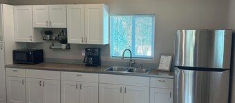 Peaceful & Newly Updated 1-Bedroom Villa Retreat