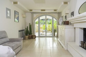Interior - Lamacoppa exclusive 4 bedrooms Villa with Pool (Puglia)