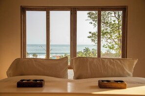 5 slaapkamers, een strijkplank/strijkijzer, reisbedje, gratis wifi