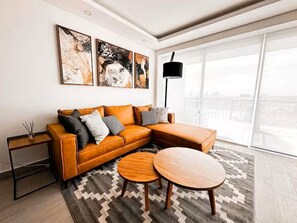 Living area - Real zone, brand new! AC (Zapopan)