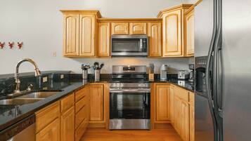 Microwave, oven, stovetop, dishwasher