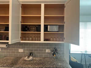 Interior - Spacious 4-bedroom house in quaint Montgomery with AC (Montgomery)