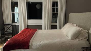 3 slaapkamers, een strijkplank/strijkijzer, wifi, beddengoed