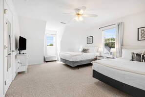 Un bressol de viatge, wifi i roba de llit 