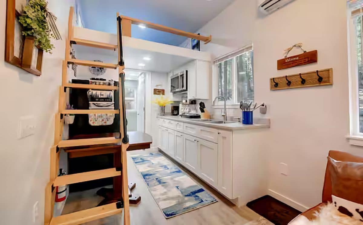 Fridge, microwave, coffee/tea maker, electric kettle