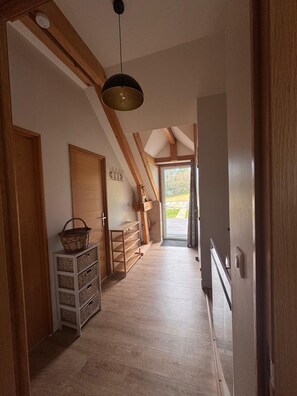 Interior - Renovated barn with swimming pool in an atypical location- Unique stay at Futuroscope (Colombiers)