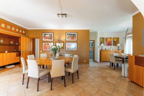 Dining - Monte Da Poupa - 7 Bedroom Villa - Sleeps 15 (Albufeira)