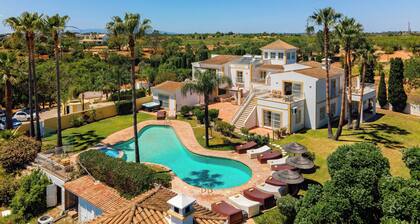 Monte Da Poupa - 7 Bedroom Villa - Sleeps 15