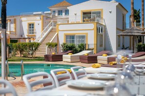 Pool - Monte Da Poupa - 7 Bedroom Villa - Sleeps 15 (Albufeira)