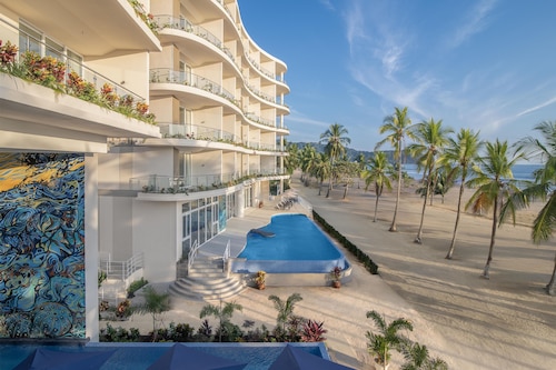 Clarita's Beach Bar & Resort, WorldHotels Elite