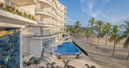 Clarita's Beach Bar & Resort, WorldHotels Elite
