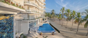 Clarita's Beach Bar & Resort, WorldHotels Elite