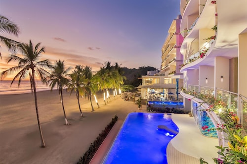 Clarita’s Beach Resort