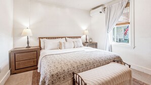 1 slaapkamer, een strijkplank/strijkijzer, gratis wifi, beddengoed