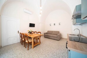 TV - La Fontana Casaurea, AC (Villa Castelli)