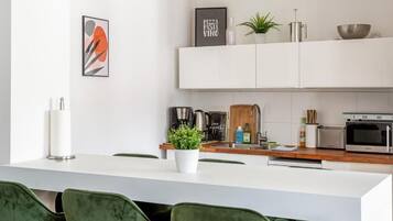 Deluxe appartement, 2 slaapkamers, keuken | Privékeuken