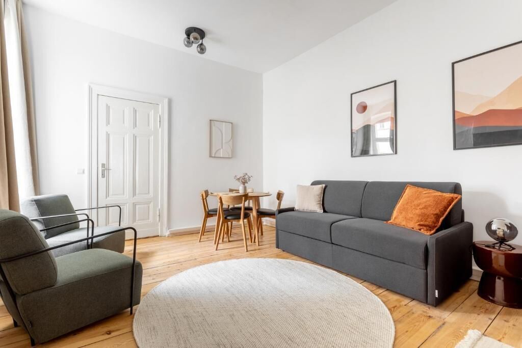 Deluxe Apartment, 3 Bedrooms, Kitchen | Living area