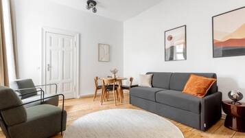 Deluxe Apartment, 3 Bedrooms, Kitchen | Living area