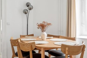 Appartement Deluxe, 3 chambres, cuisine | Restauration